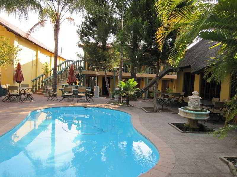 Makalani Hotel Tsumeb Eksteriør bilde